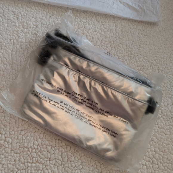 VS PINK Crossbody Purse - Picture 5 of 7